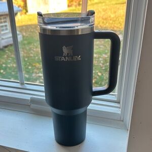Stanley Deep Blue 40oz Insulated Water Bottle Thermos